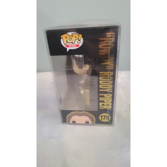 WWE Funko Pop! “Rowdy” Roddy Piper #178 Hall of Fame Fanatics Exclusive Mint In - Picture 4 of 6